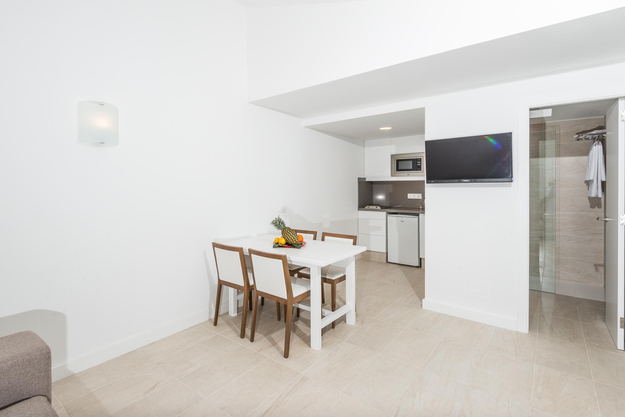 Sagitario Menorca Mar Adults Only Aparthotel Cala'N Bosch  Exterior photo
