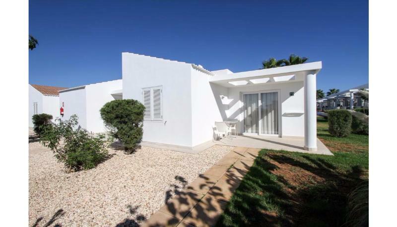 Sagitario Menorca Mar Adults Only Aparthotel Cala'N Bosch  Exterior photo