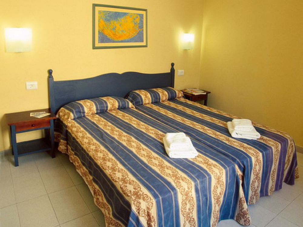Sagitario Menorca Mar Adults Only Aparthotel Cala'N Bosch  Exterior photo